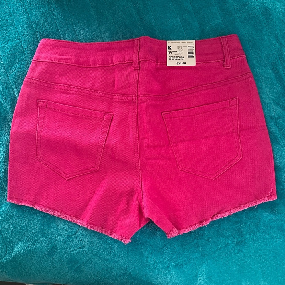 Nicki Minaj Hot Pink Studded Jean Shorts - Picture 2 of 4